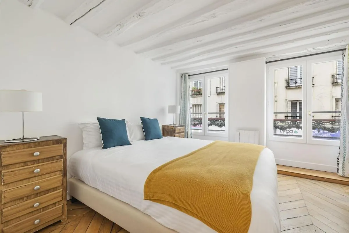 Coco, 4 People Apartment Paris